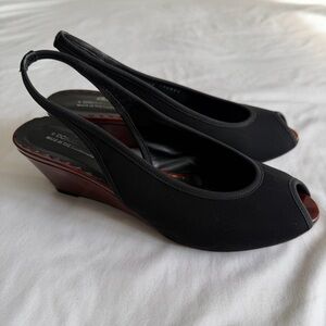 Donald J Pliner Couture Black Slingback Peep-Toe Tortoise Shell Wedge Heel